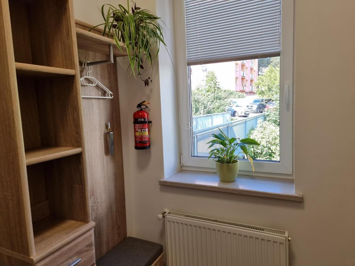 德辛Garsoniera Dukla 289公寓 外观 照片